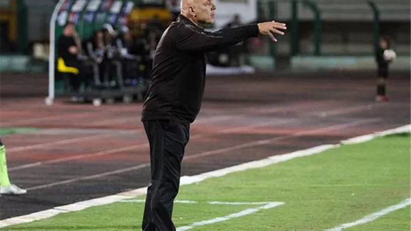جروس يقرر الاستغناء عن صانع العاب الزمالك