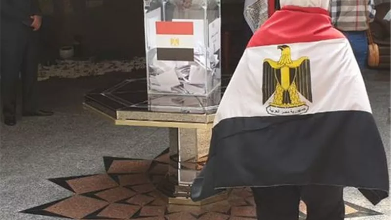 مشاركة كبيرة من المصريين بالأردن على الاستفتاء ...صور
