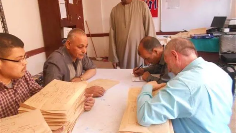 تسليم مظاريف إمتحانات الصفين الرابع والخامس الإبتدائى بالأقصر الأزهرية