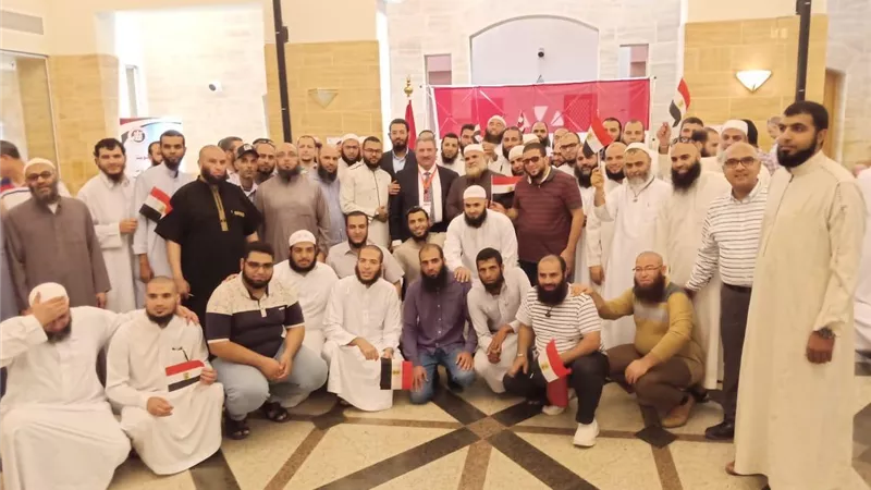 اعضاء حزب النور بالسعودية يشاركون فى الاستفتاء