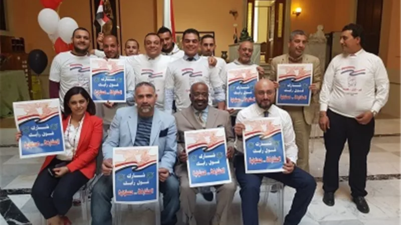 بدر : توافد ابناء الجاليه المصريه فى روما على السفاره للإدلاء بأصواتهم فى الاستفتاء