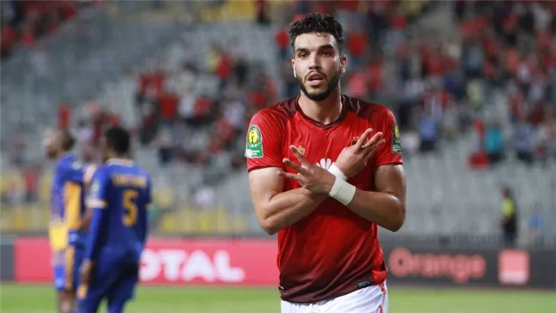 أزمة جديدة بين لاسارتى ووليد ازارو