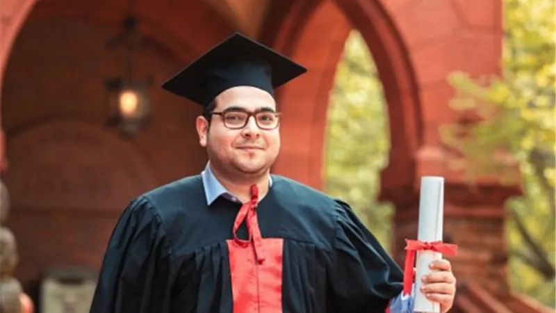 ابن بيلا يحصل على الدكتوراه في تقويم الأسنان من جامعة بنسلفانيا