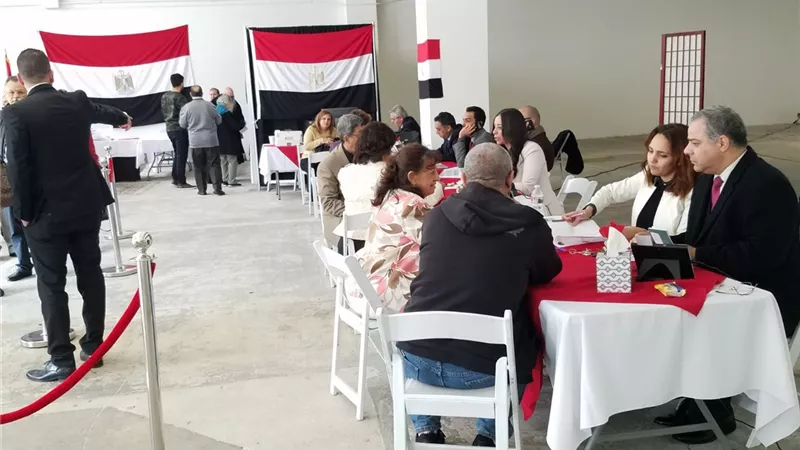 انتهاء التصويت على الاستفتاء في اليوم الأول بـ