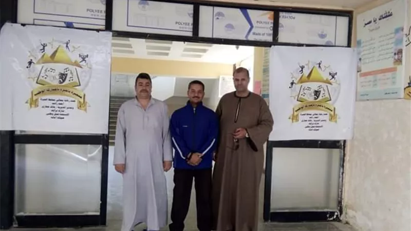 لجان الشيخ زايد تستقبل المواطنين المشاركين في الاستفتاء