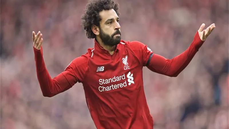 نجم منتخب إنجلترا يعتذر لمحمد صلاح