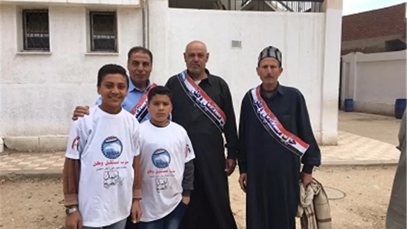 مستقبل وطن يتقدم الصفوف واقبال جيد على لجان الاستفتاء بكفر الشيخ