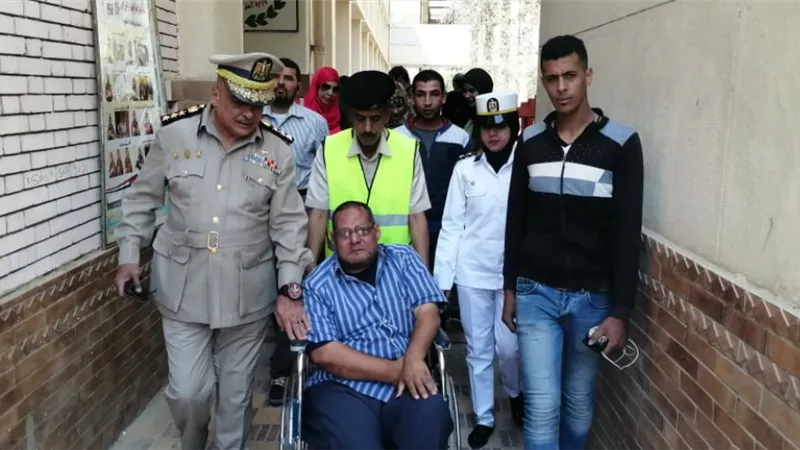 تحدي المرض ونزل لاداء واجبة الوطنى