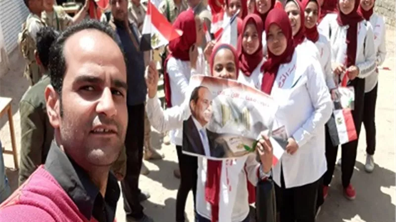 طلاب المدارس يحتفلون بالتعديلات الدستورية امام لجان الإسماعيلية