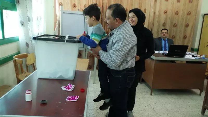 بالفيديو .. زوجة الشهيد أحمد الشبراوي: المشاركة فى الاستفتاء أقل شئ نقدمه للوطن
