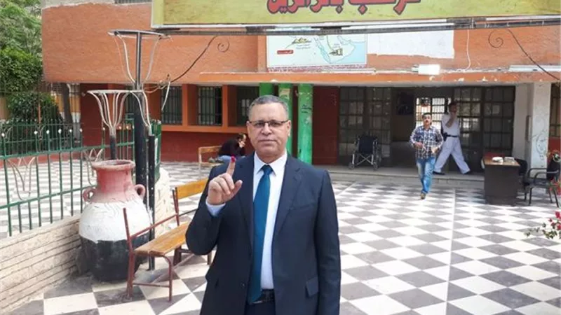 سعد سليم يدلي بصوته في الاستفتاء على الدستور ويؤكد: الاقبال يعكس حرص المواطن على المشاركة الايجابية