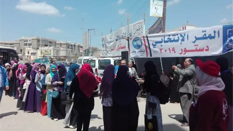 أتوبيسات لنقل الطلاب بجامعة الفيوم