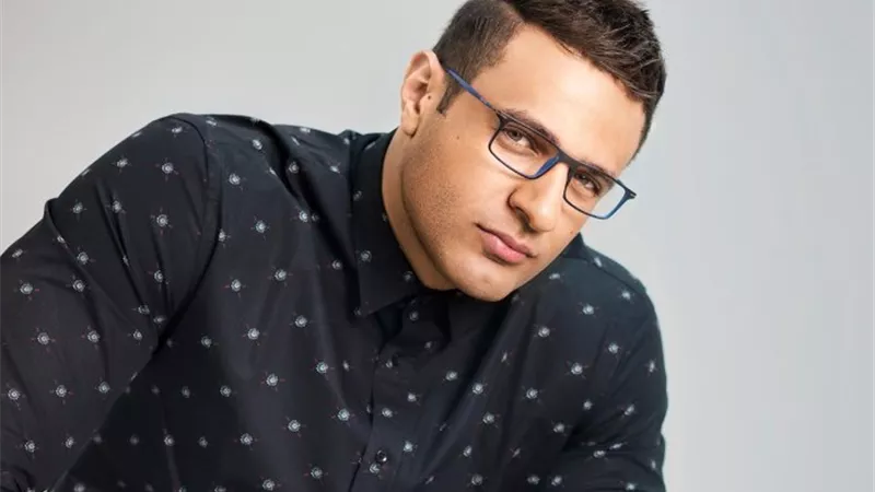 محمد نور يطرح اغنية للدستور