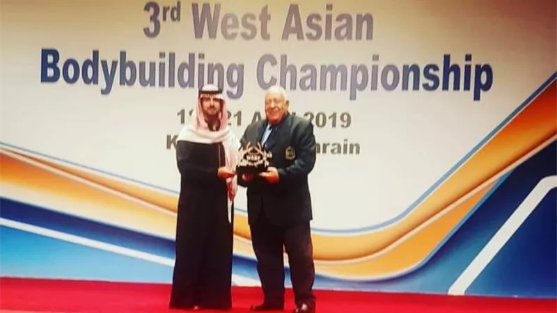 تكريم رئيس الاتحاد المصرى لكمال الأجسام