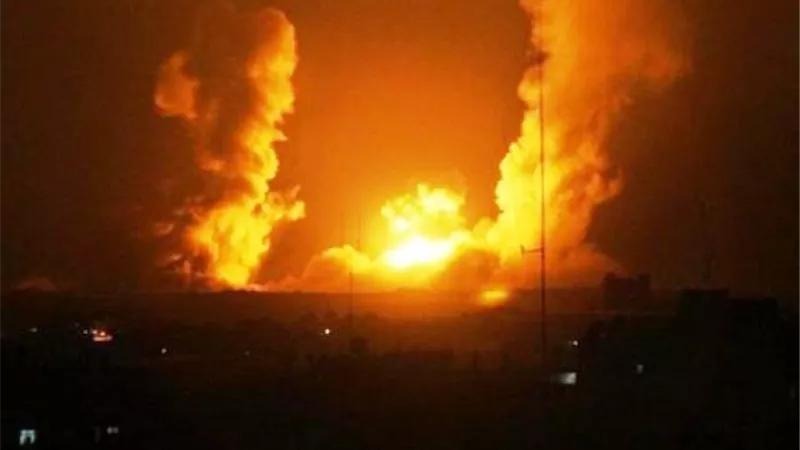 سماع دوى انفجارات ونيران مدافع مضادة للطائرات في العاصمة الليبية