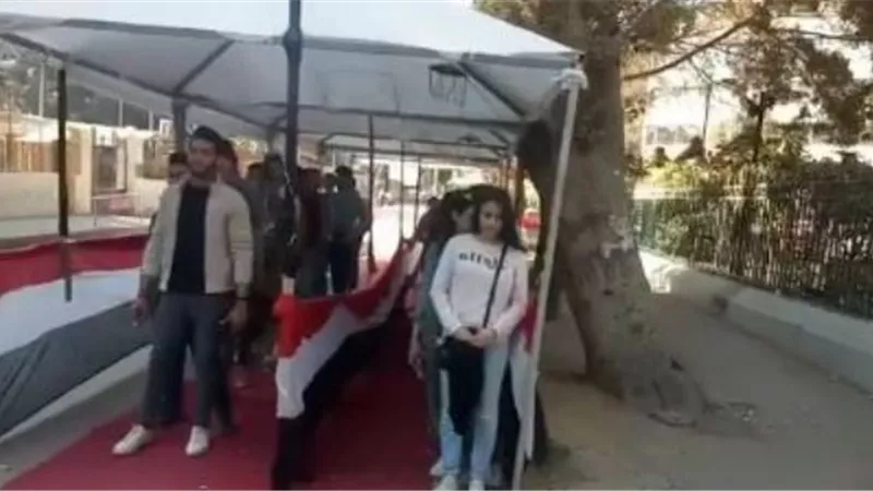 فيديو .. توافد الناخبين على لجنة الفنون الجميلة بالزمالك