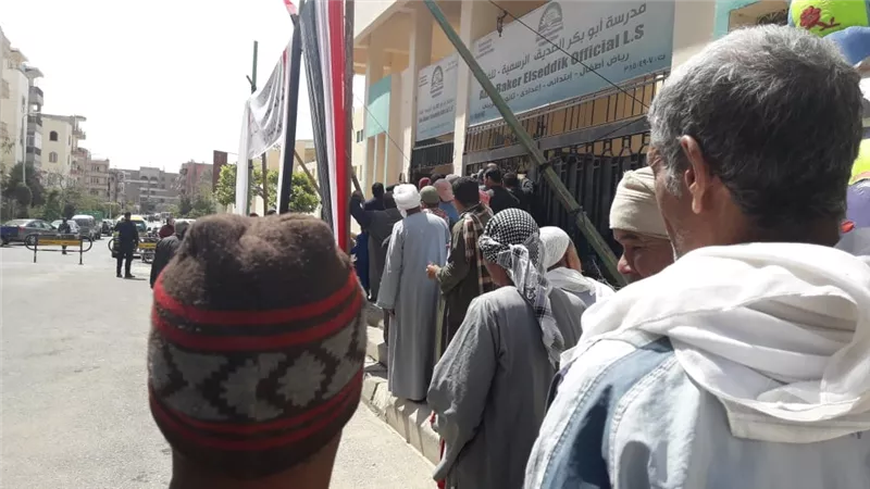 فتح ابواب اللجان لاستقبال الناخبين في ثاني ايام الاستفتاء في الداخل