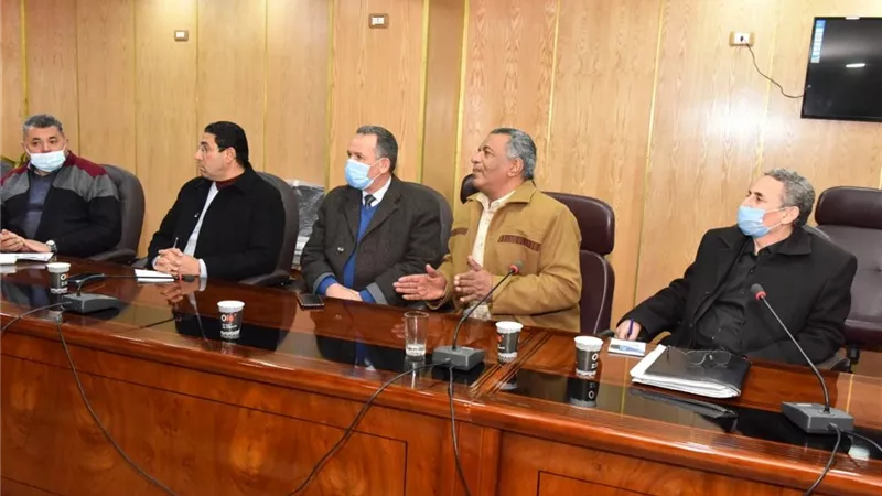 محافظ أسيوط يعقد اجتماعًا مع مسئولي صندوق التنمية الحضارية لمتابعة مشروع بناء القدرات