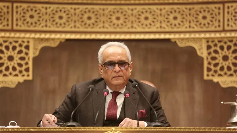 الشيوخ ينتهي من مناقشة فصل اتفاقيات العمل الجماعية بالقانون الجديد