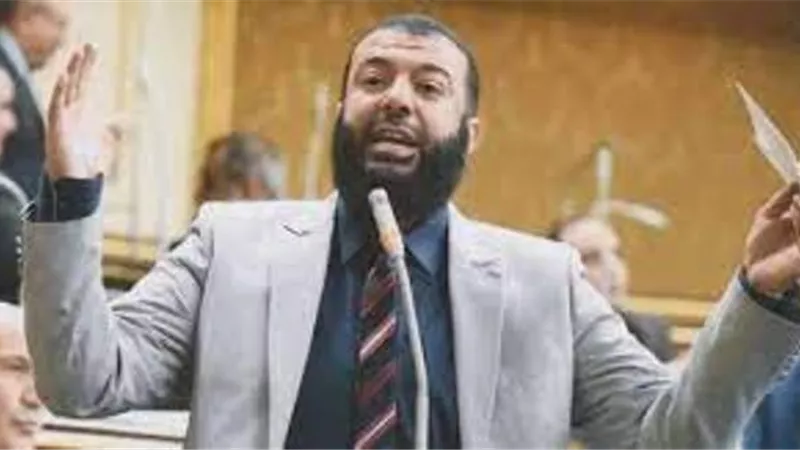 دعوي قضائية ضد ابطال فيلم أصحاب ولا أعز بتهمة التحريض على الفسق