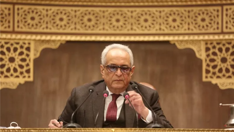 أبو شقة يرفع أعمال الجلسة العامة للشيوخ لنصف ساعة