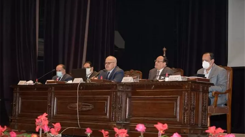 مجلس جامعة القاهرة يعلن فوز 43 عالمًا بجوائز الجامعة لعام 2021