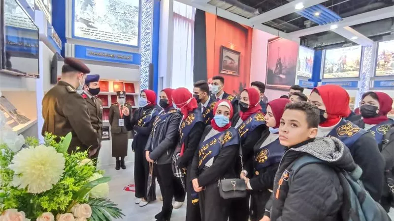 طلاب جامعة الزقازيق يشاركون بمعرض القاهرة الدولى للكتاب بدورته الـ 53 صور