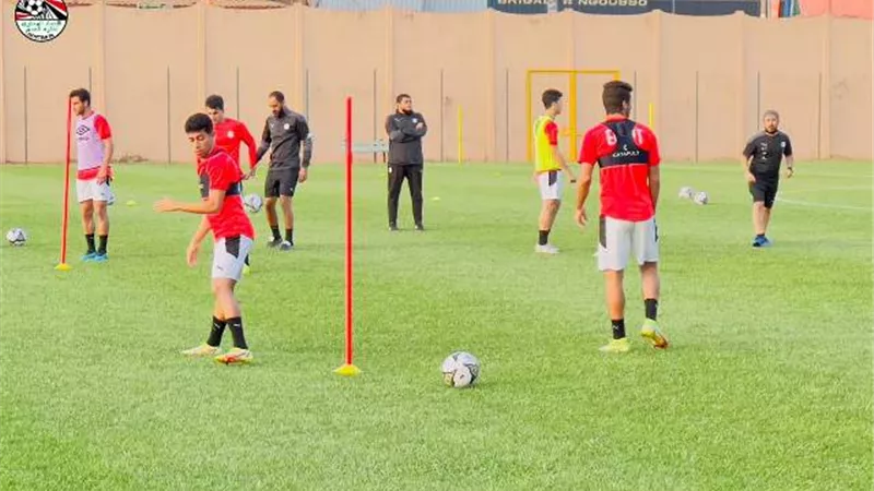 استعدادات المنتخب للكاميرون.. أبوجبل يشارك.. والشناوي يواصل التأهيل