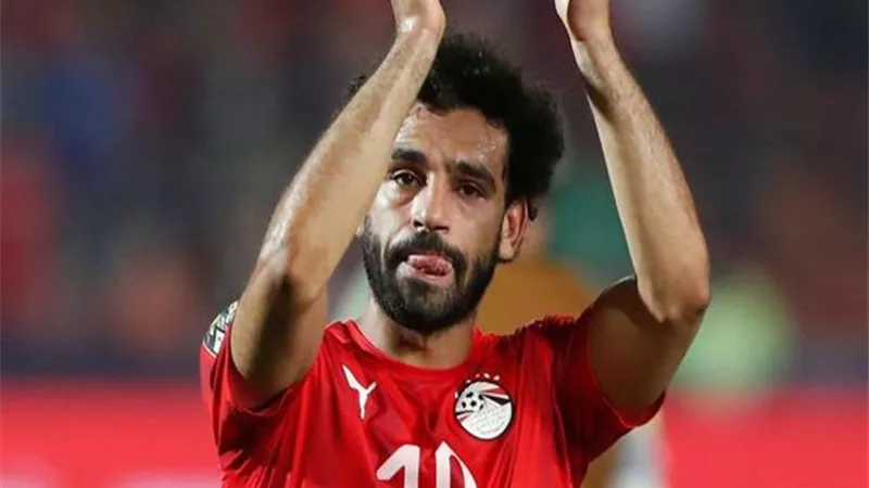 المدير الفني لمنتخب نيجيريا: محمد صلاح أفضل لاعب فى العالم وأداء منتخب مصر جيد