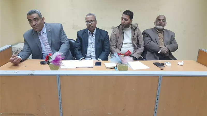 ثقافة السويس تناقش 