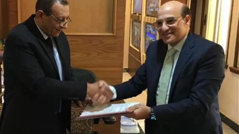 تجديد بروتوكول التعاون بين موانىء البحر الأحمر والخدمات التجارية البترولية.. بالصور