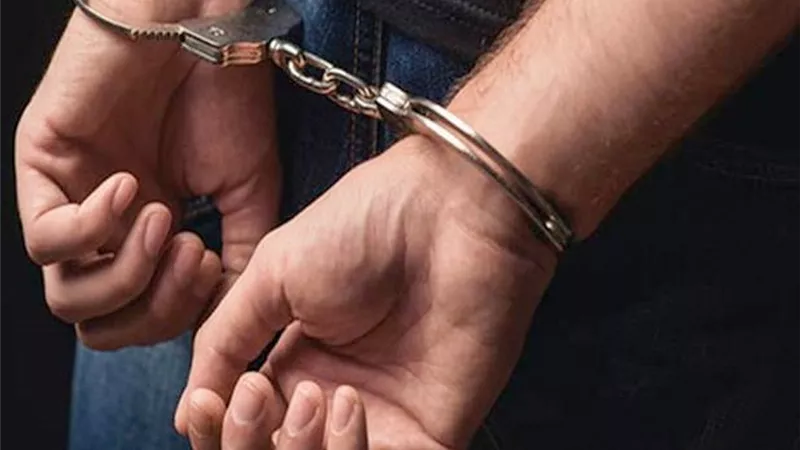 ضبط تاجر خردة بحوزته كميات من المهمات الخاصة بالسكة الحديد بالأقصر