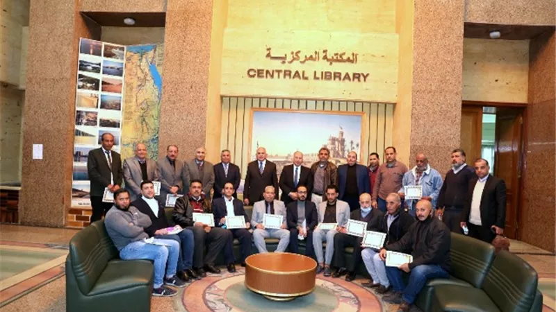 وزير الرى يكرم القائمين على تنفيذ أعمال خفض المناسيب فى بحيرة وادى مريوط