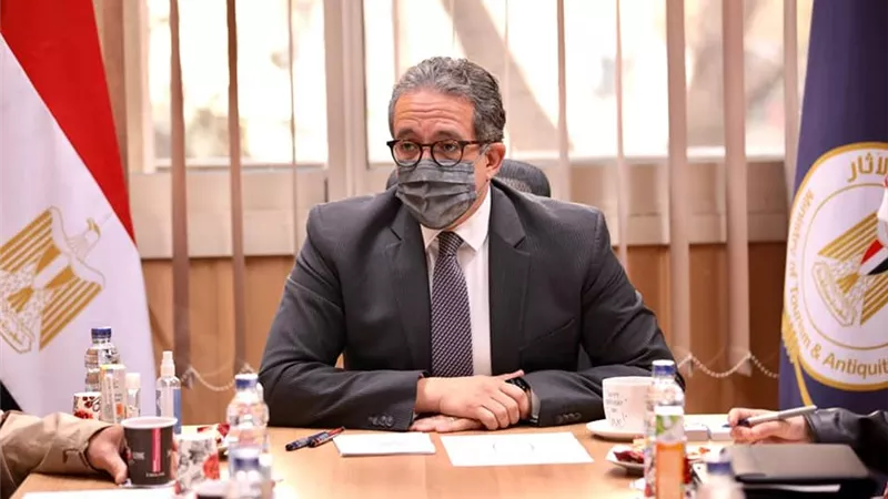 العنانى يتابع تشغيل الخدمات وفرص الاستثمار بالمتحف المصري الكبير