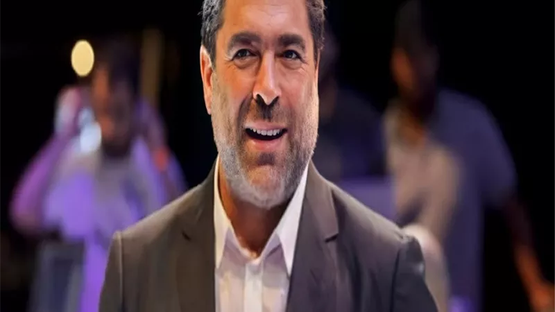 وائل كفوري يحتفل بعيد الحب مع جمهوره فى دبي