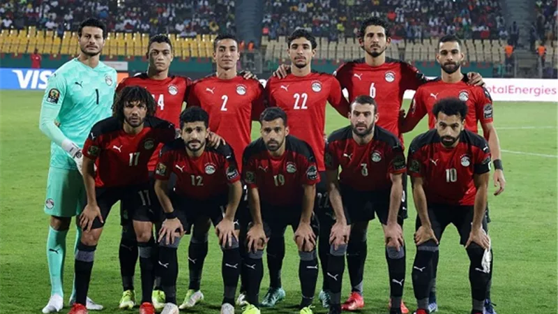 5 لاعبين مصريين مهددين بالايقاف فى المباراة الاخيرة للامم افريقيا