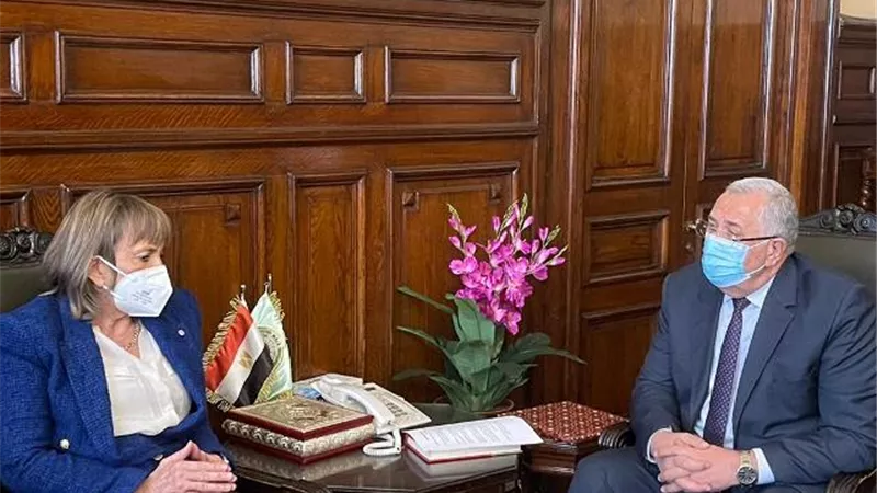 وزير الزراعة يبحث مع سفيرة اوروجواي سبل دعم التعاون بين البلدين