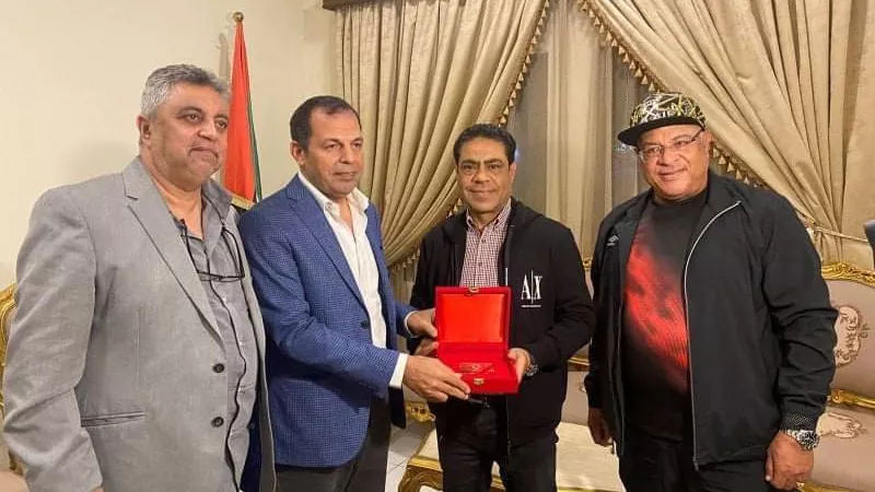 وفد الأهلي يواصل استقبال الجالية المصرية بالإمارات