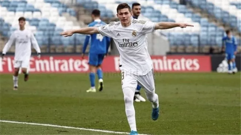 ريال مدريد يقرر استعادة الشاب 