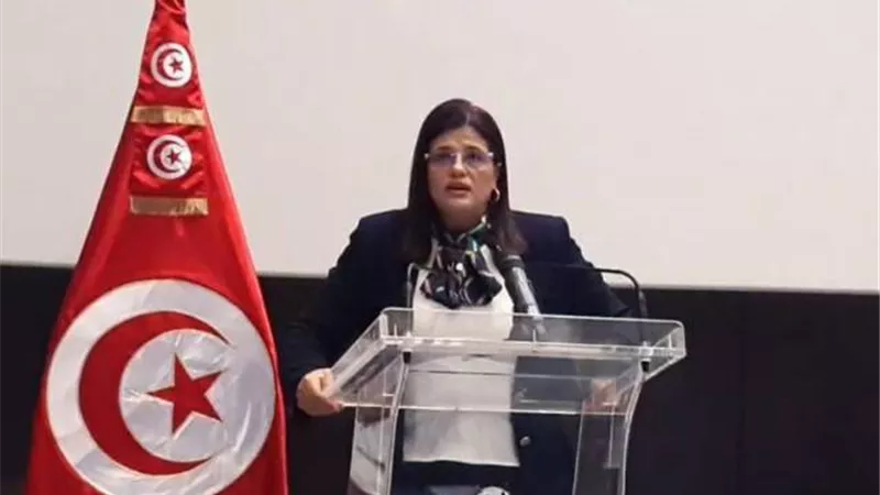 وزيرة المالية التونسية: الدولة ليست مهددة بالإفلاس