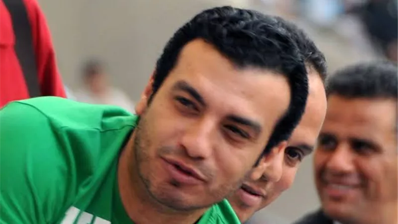 ايهاب توفيق يحتفل بفوز المنتخب المصرى بصورة لمحمد صلاح