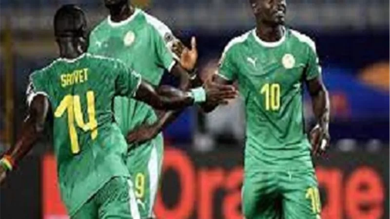 ساديو مانى يرسل رسالة نارية لمحمد صلاح ولاعبى منتخب مصر قبل النهائى الافريقى