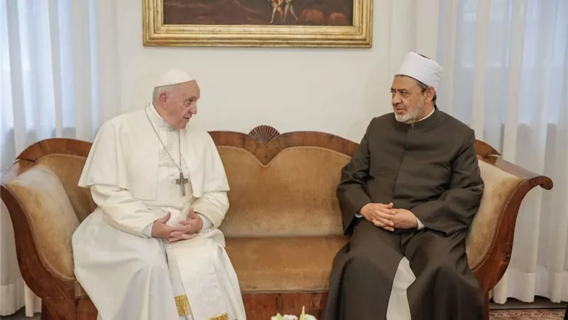 احتفاءً باليوم الدولي للأخوة الإنسانية..الرئيس الأمريكي : 