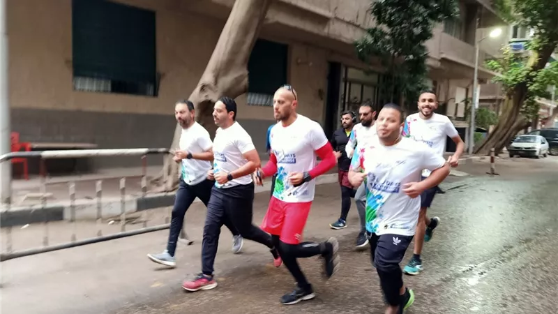 المشاركون ببرنامج ٣٠ يوم تحدى رياضى يواصلون المنافسات بالرغم من سقوط الأمطار