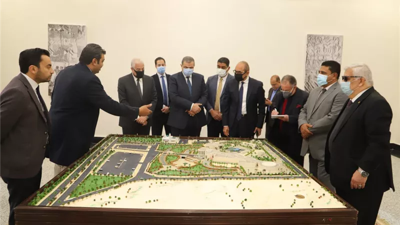 سعفان وفودة يسلمان 120 وثيقة تأمين تكافلي للعمالة غير المنتظمة بمتحف شرم الشيخ