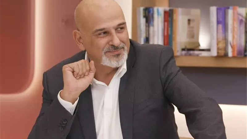 جمال سليمان مصمم أزياء فى رمضان ٢٠٢٢