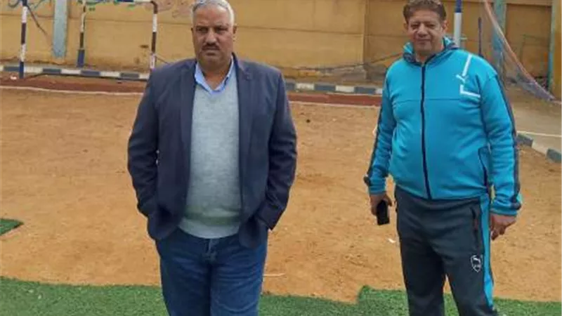 الصبروط يتابع انشاء ملعب خماسي بسندبيس ضمن مبادرة بنكمل بعض بالقليوبية