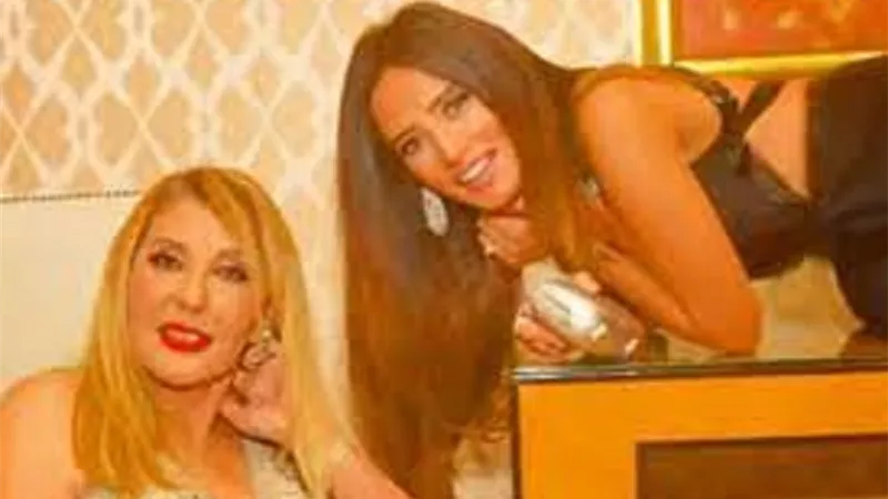 نادية الجندى تهنئ زينة بعيد ميلادها