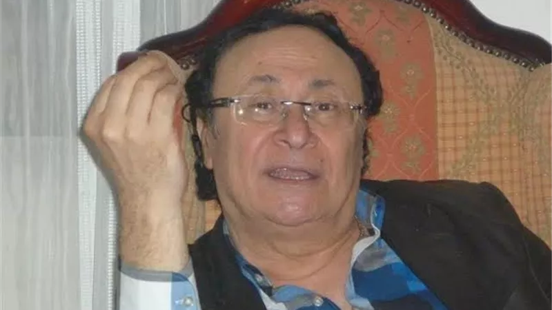 بعد تدخل نقيب الممثلين.. المخرج مراد منير يعلن عن انتهاء أزمته