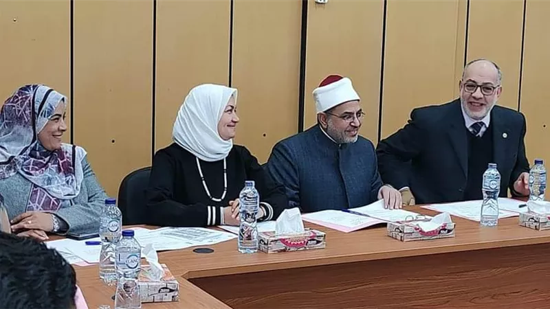 رئيس تطوير الوافدين تجتمع مع فريق تصميم اختبار كفاءة اللغة العربية